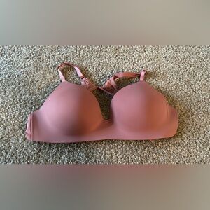 Victorias Secret t-shirt lightly lined wireless